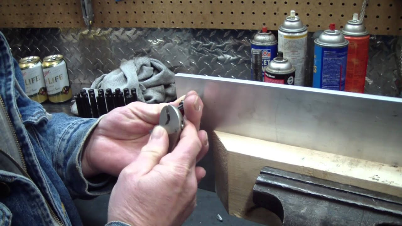 Broken Tap Extraction and Tapping Threads Remove YouTube