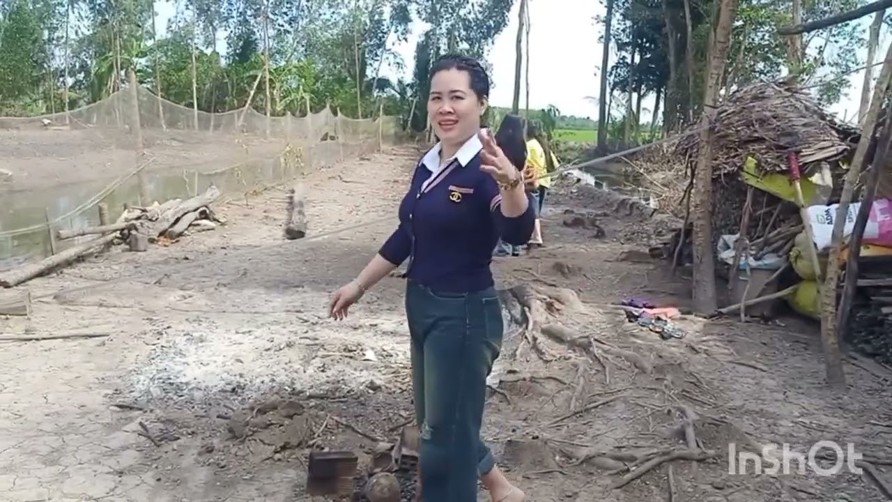 Mùng 2 Tết Quê Nội. || Chị Em Sanh Đôi TV 