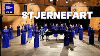 Video thumbnail of "Stjernefart // DR Pigekoret (LIVE)"