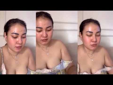 Auntie’s Tank Top Strap Slips, Distracting Everyone With Her Curves