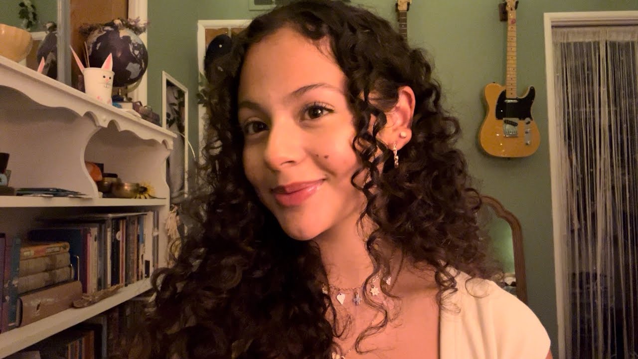 ASMR singing you to sleep 🙌🏽🤍 worship song edition!