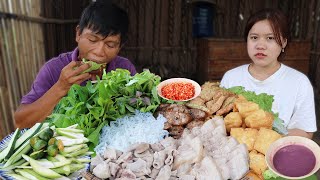 Bún Đậu Mắm Ruột Heo Ngoài Đồng Cực Ngon | VTNam Vlog #185