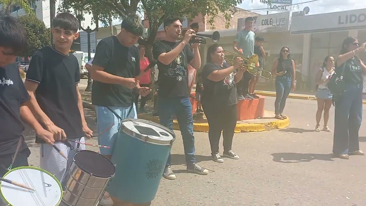 UPD ESCUELA MEDIA N1 José Antonio nava  Batucada SOUND VILLA RAMALLO  parte 1