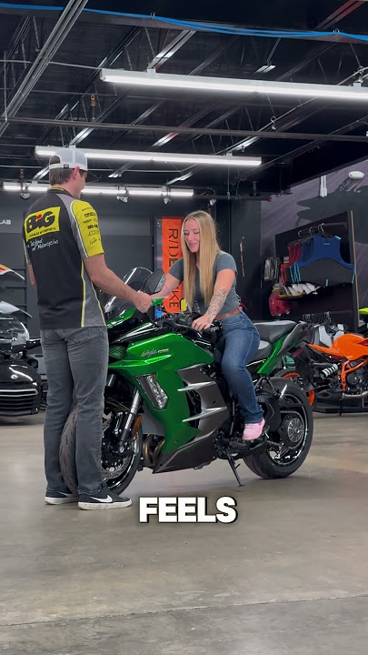 Would you take the H2 SX over the regular Ninja H2? #ninjah2 #ninjah2sxse #supercharged #bikereview