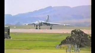 Vulcan display Leuchars airshow 91