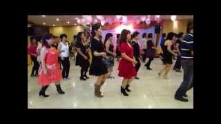 Miniatura de vídeo de "MADU DAN RACUN @ Friendship Park Line Dance Party ( 28.4.2012 )"
