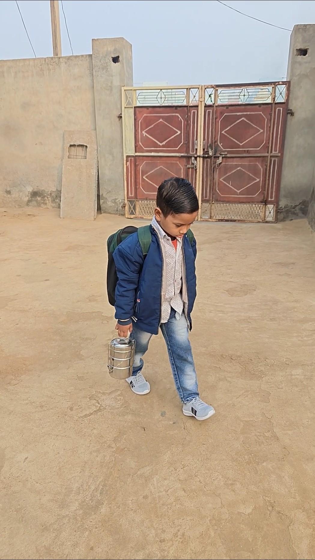 Shantanu ko gadi me School Jana tha ? #shorts