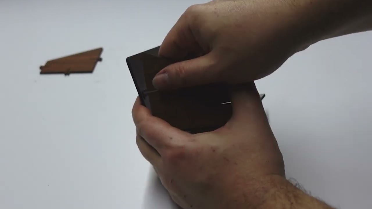 MiniCrate© Mini Groove Crate – Assembly Instructions