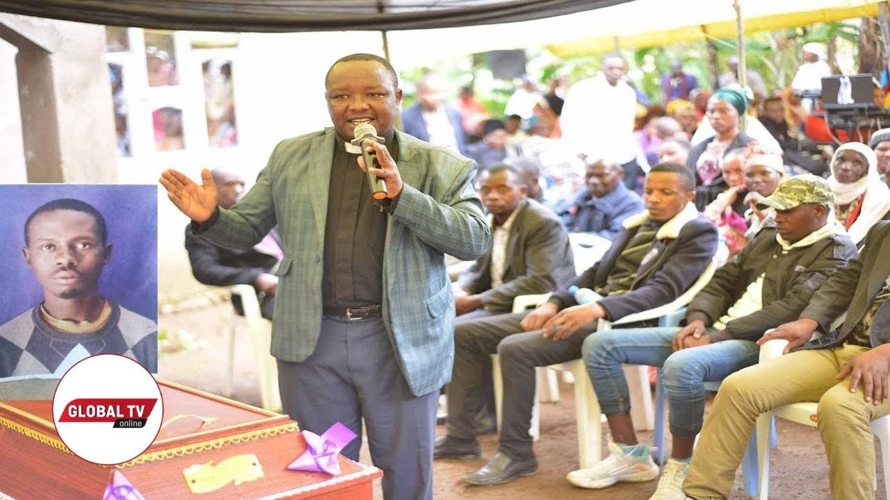 KIJANA ACHINJWA KIKATILI ARUSHA, MAZISHI YAKE YAWALIZA WENGI, MCHUNGAJI ATOA TAMKO ZITO MSIBANI..