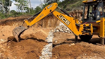 Jcb 3dx transferring soil to level pit #jcb #jcb3dx #jcbpower #jcbcartoon #jcbtractor #jcbstunt