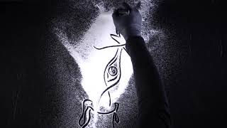 Improvisation in the sand animation.