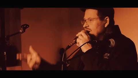 Brendan Power - LAWRENCE THE LOOPER (Live looping with Harmonica and Effects)