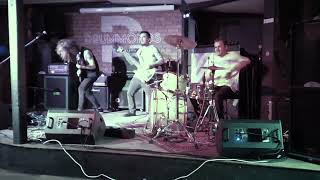 3/3 Phon - Silent Deniro live at Drummonds Worcester for Uncover promotions 16.5.23