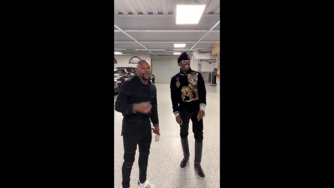 Ghanaians Go Crazy On Discovering Floyd Mayweather Paid $13,900 For His Louis  Vuitton Ghanaian Scarf - Fashion GHANA