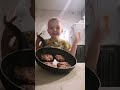 Мишка ШЕФ готовит бургеры Мишка ШЕФ готовит бургеры
