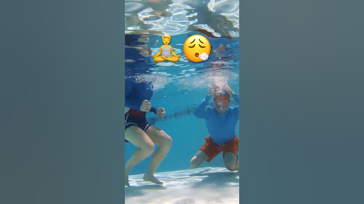 How to hold your breath 💦😮‍💨 💦UNDERWATER! Learn Pool Safety for Kids! #blippi #shorts