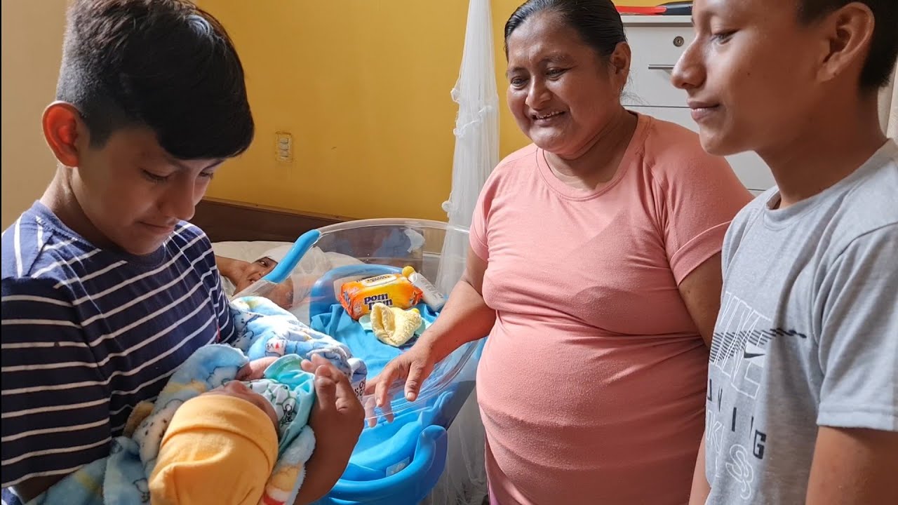 Los SAPITOS hoy Fueron a Conocer al BEBÉ de MANUELA🤱 están Triste😪 por Que ellos los Reemplazarán😱😪