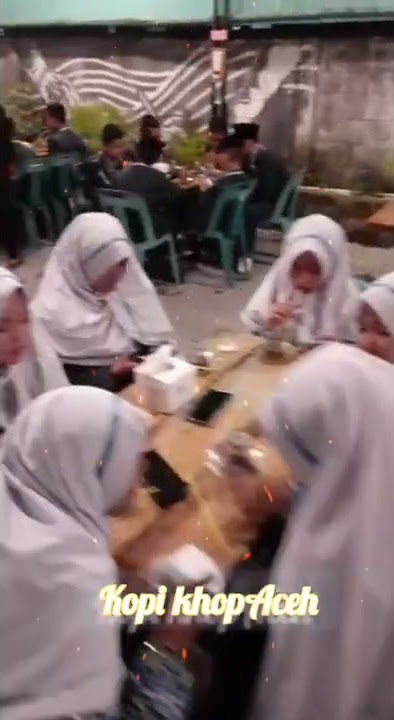 Warung kopi ini di ramaikan anak sekolah☕viral