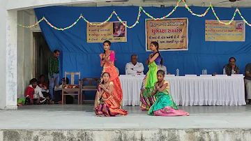 Rangi Parodh Aavi Dance