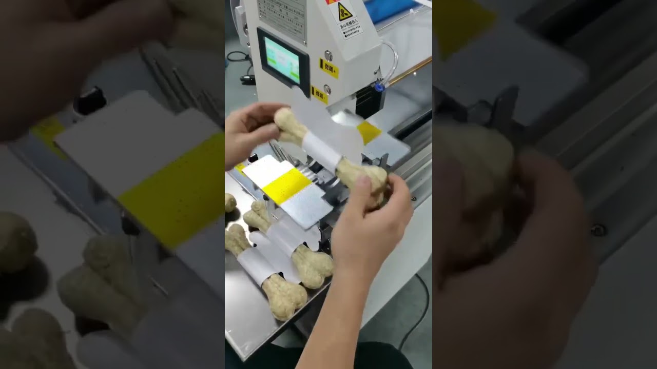 Dog treatment chew flag tagging machine