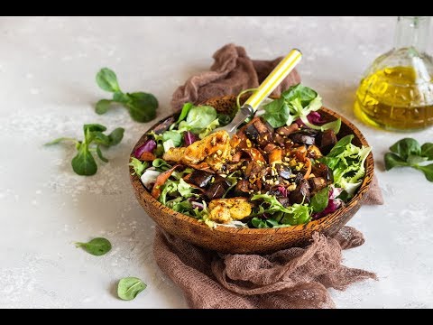 ВСЕГО 90 ККАЛ НА 100 г! ОЧЕНЬ ВКУСНЫЙ, СЫТНЫЙ САЛАТ С КУРИЦЕЙ ЗА 10 МИНУТ