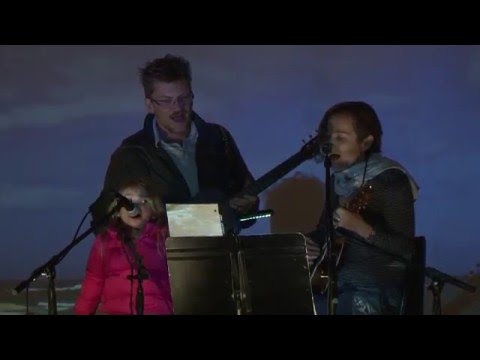 Simone Jambor & Family @ Open Ukulele Jam, Trolley Stop on Jan 14 2016