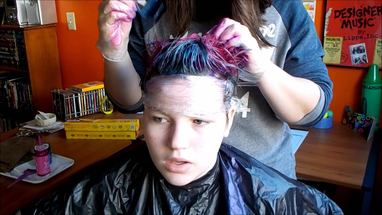 dying hair blue over pink