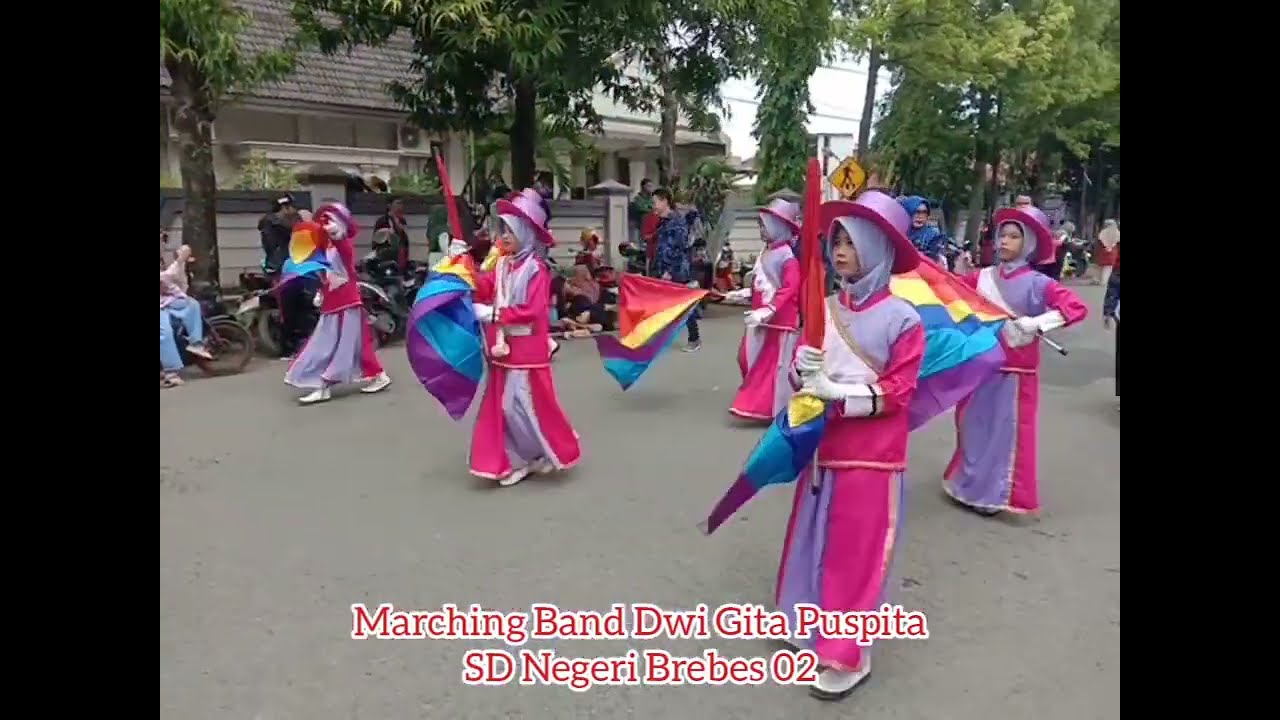 Parade Drum band Ibu PKk Dan SD pada Kirab Budaya #kirabbudaya