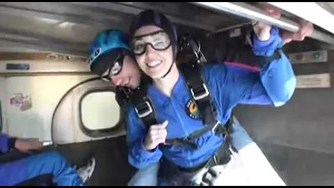 Danielle Hoskins SKYDIVES!!!