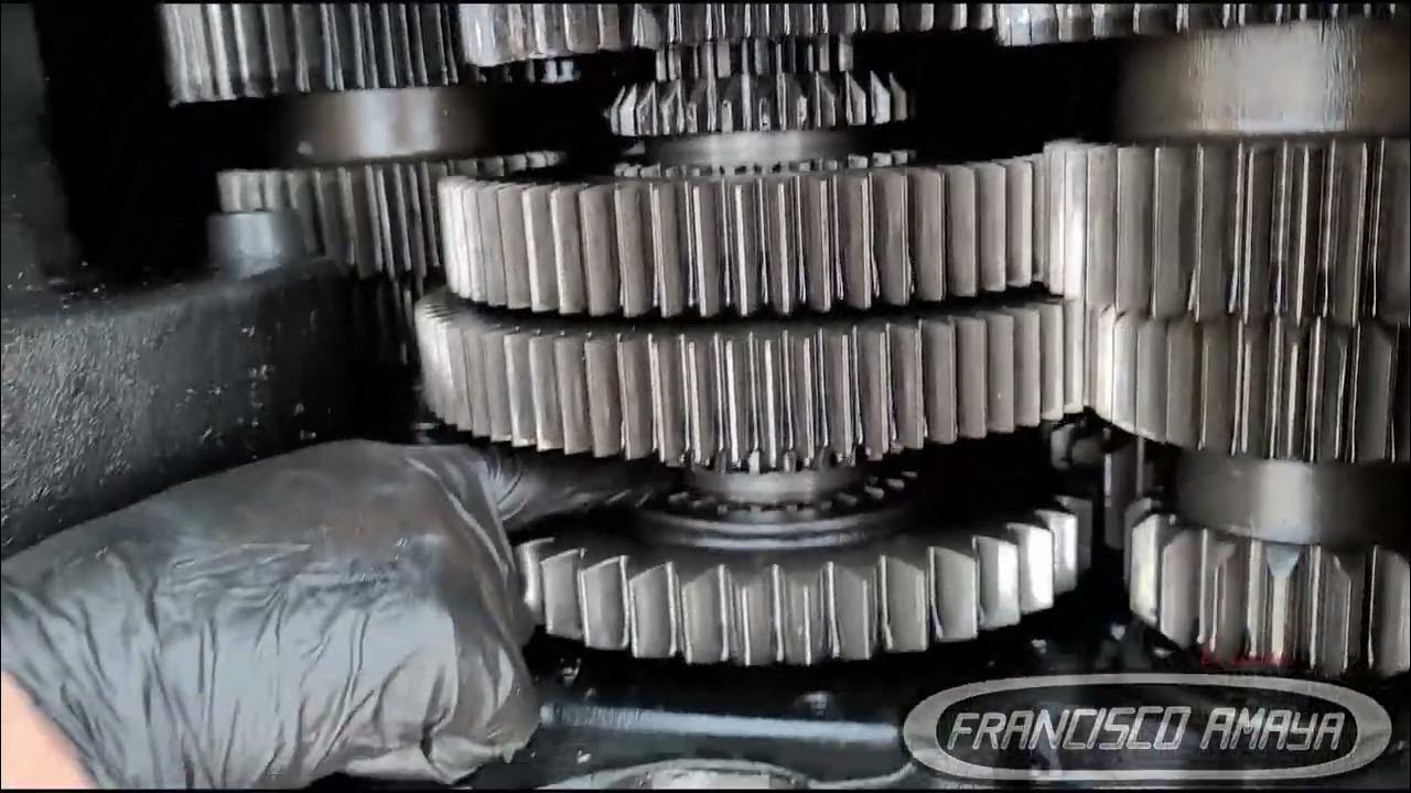Freightliner cascadia eaton transmission de 10 velocidades arruinada