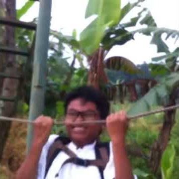 Pull up di tali tambang