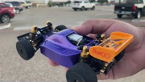 Brushless Kyosho Mini-Z Buggy (MB-010) speed run