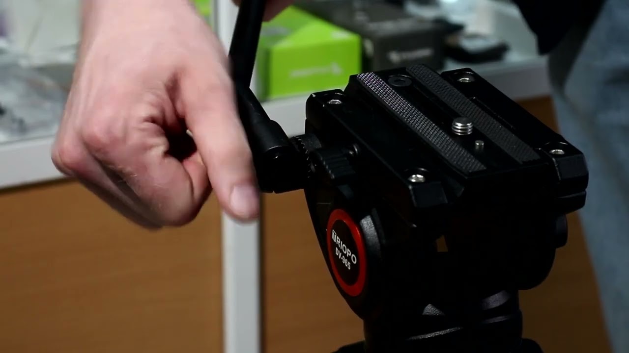Triopo Dv-965 Tripod
