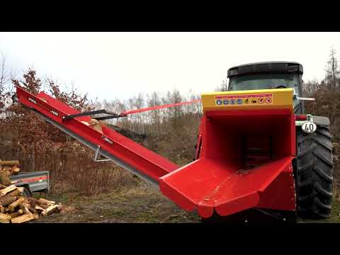 The RP-300 wood chipper in action - cutting and splitting wood up to 20 cm