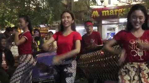 SING BISO -- ANGKLUNG RAJAWALI MALIOBORO YOGYAKARTA