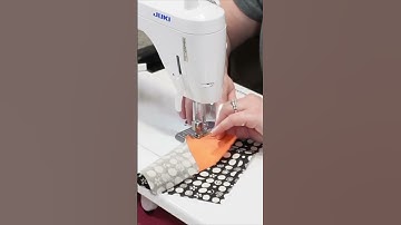 Curved piecing made easy with Improv quilting #quiltpatterns #quiltlove #sewingtips