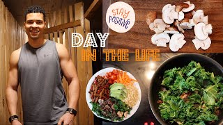 A RANDOM DAY IN THE LIFE | EAT, WORK, TRAIN DURING LOCKDOWN