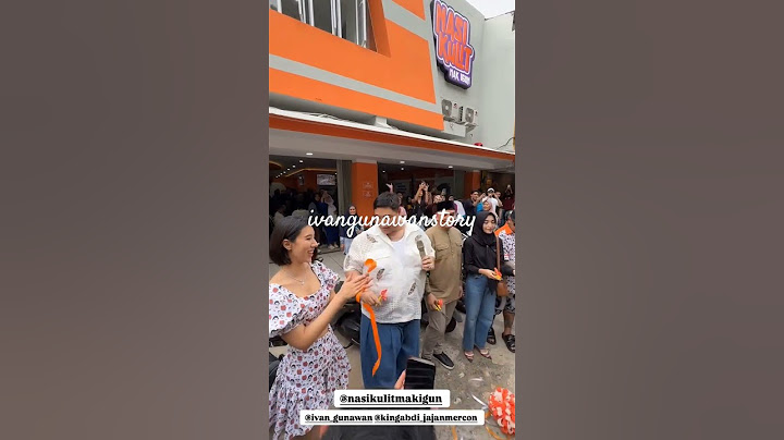 potong pita grand opening nasi kulit Mak iGun cabang Sunter.. #ivangunawan