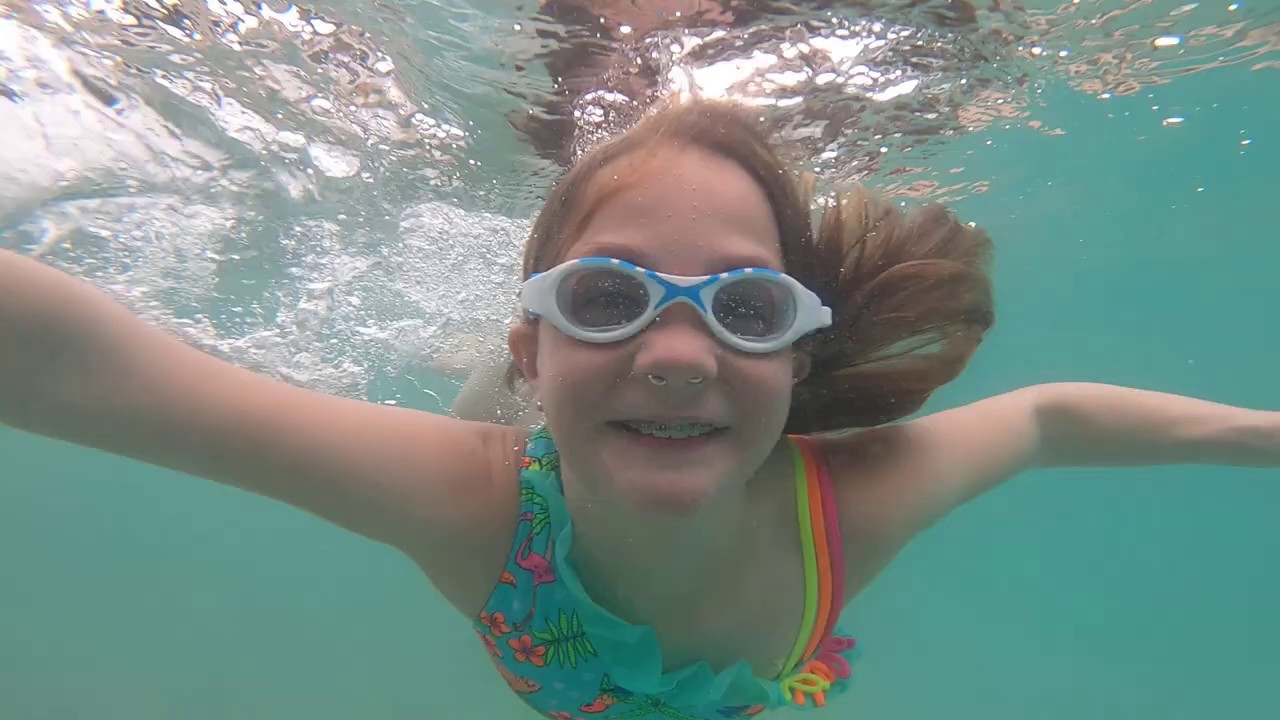 st thomas37 QM2 Christmas 2019/2020 QM2 Christmas 2019/2020 YouTube