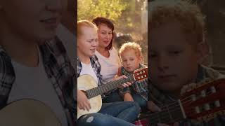 Celebrate Family Traditions: A Heartwarming Thanksgiving Holiday Song for Kids and Families!