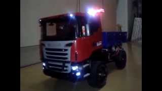 RC truck Scania with MyTrickRC utility LED flasher (custom version)