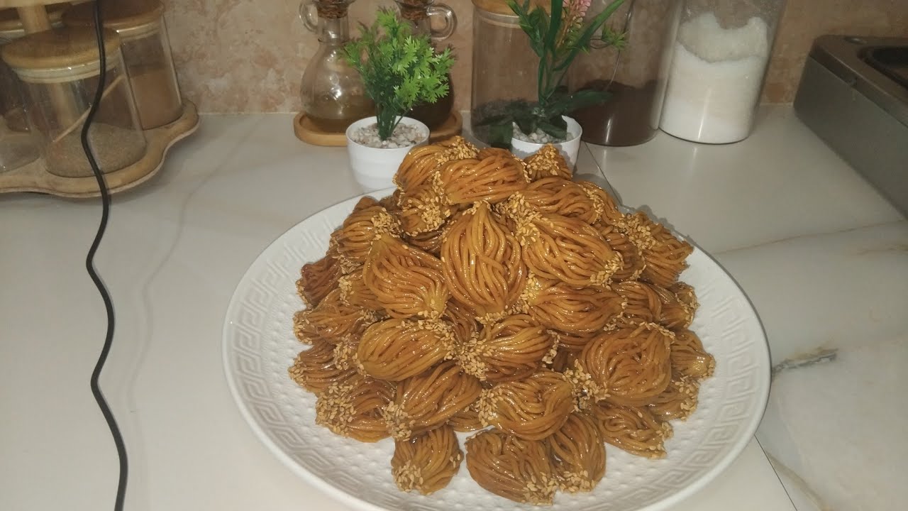 أسرار بشنيخة المخابز الكبرى ✨الطريقة الصحيحة للطي والقلي باش تجيك معلكة وما تنشفش!