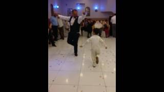 Baba Oğul Harmandali Oynar.