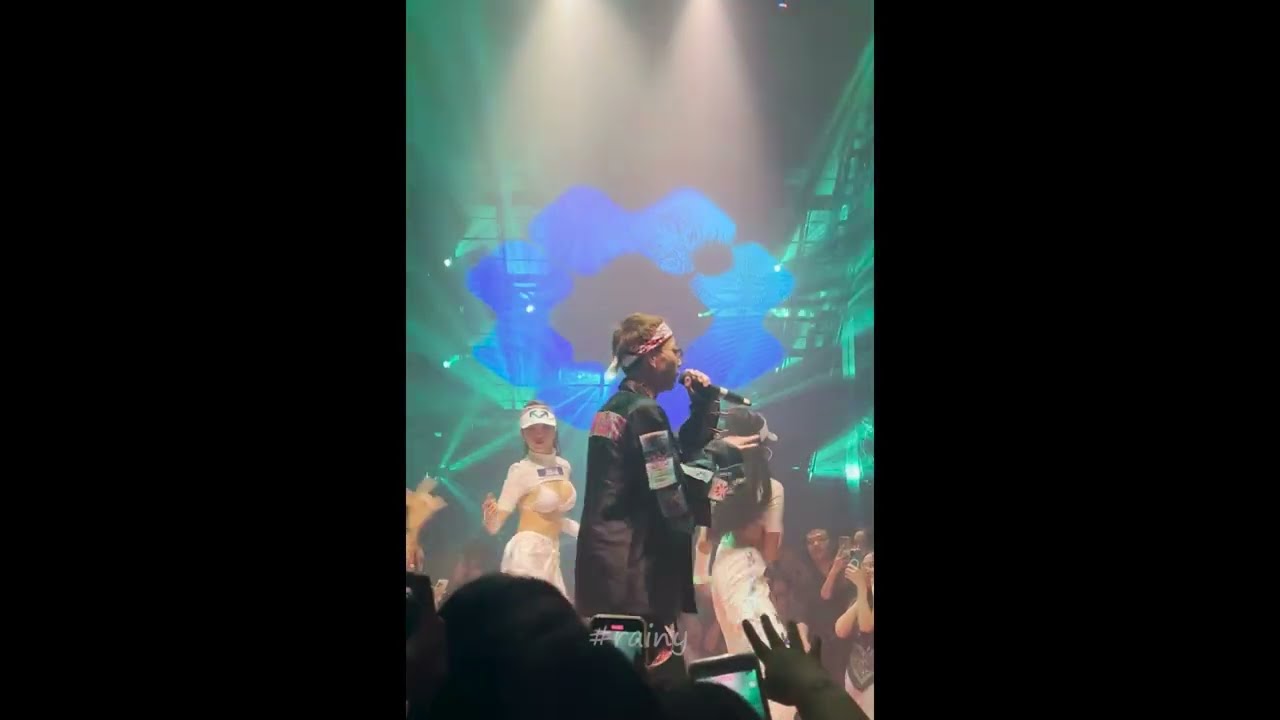 BAD GIRL - DOUBLE 2T | 230921 O2 SPACE