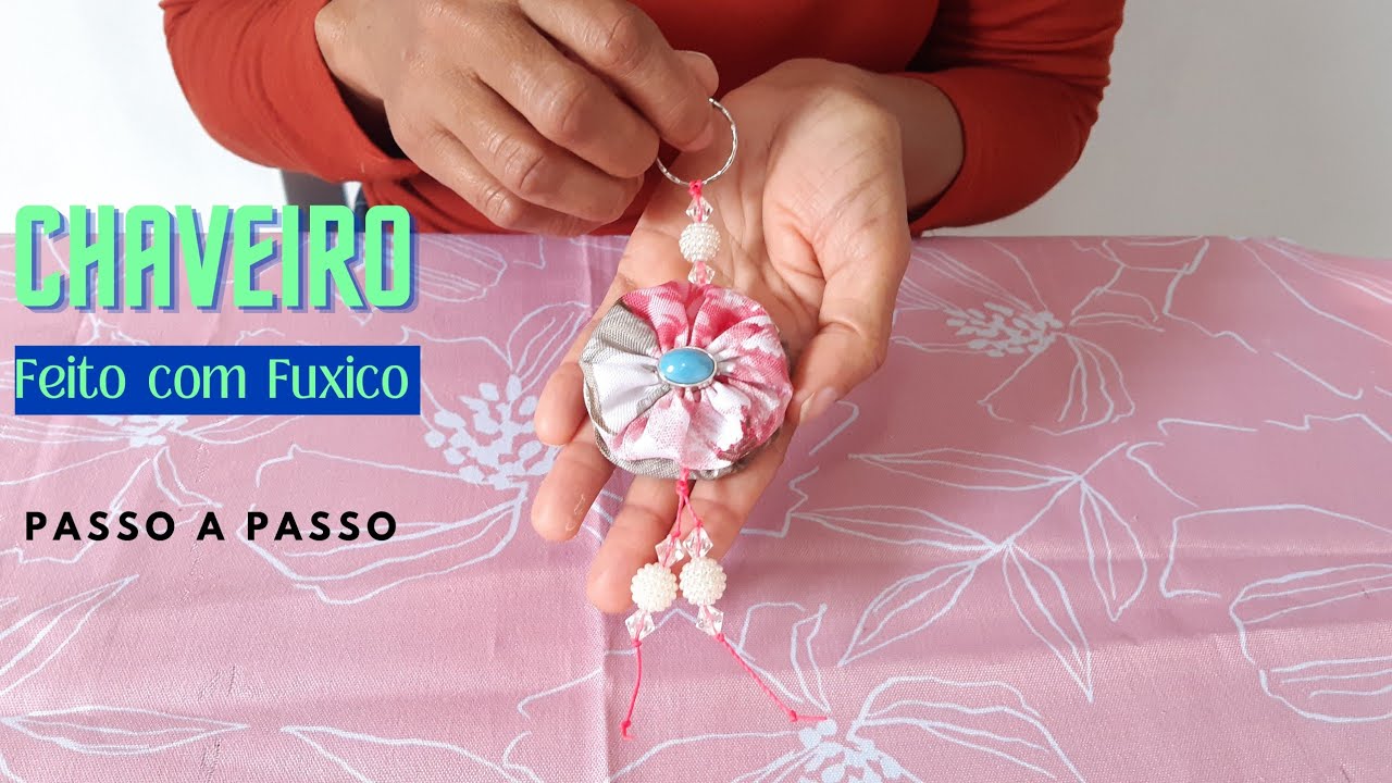 Artesanato para ganhar dinheiro CHAVEIRO feito com Fuxico super fácil de fazer