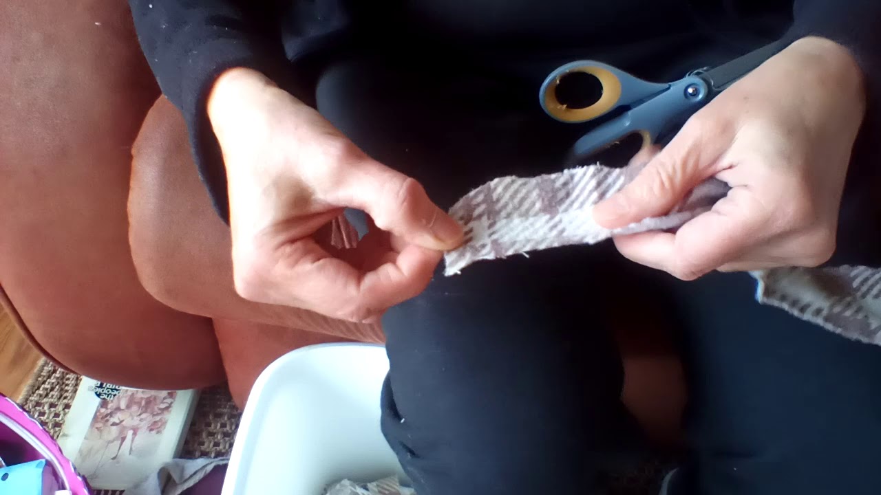Video 2...How to join fabric strips for making a rag rug!