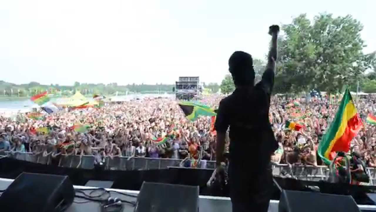 Yaniss Odua Drapeau Rouge Jaune Vert
