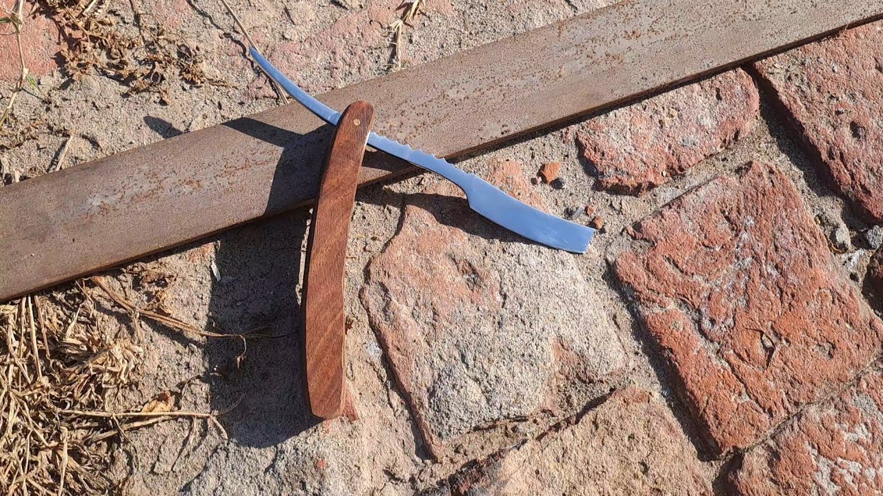 From A Long Steel Strip To A Beautiful Straight Razor | Straight Razor | Skills House