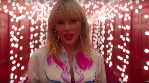 #TaylorSwift #Lover #TaylorSwiftLover Taylor Swift - I Forgot That You Existed (Official Video)