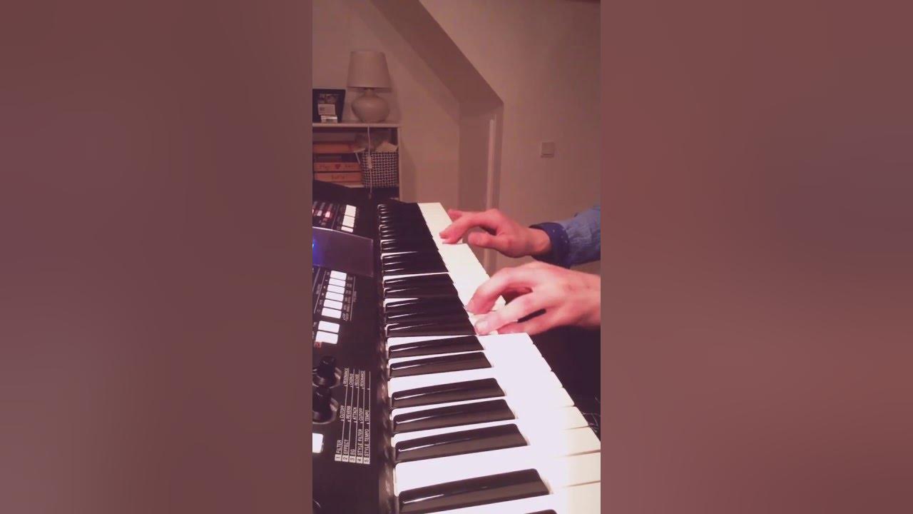 Gilli - Tidligt Op (på klaver) - YouTube